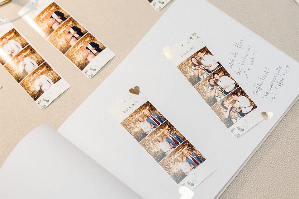 Een gepersonaliseerd gastenboek met photobooth foto's voor je bruiloft